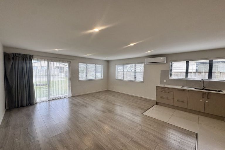 Photo of property in 11a Tributary Parade, Karaka, Papakura, 2113