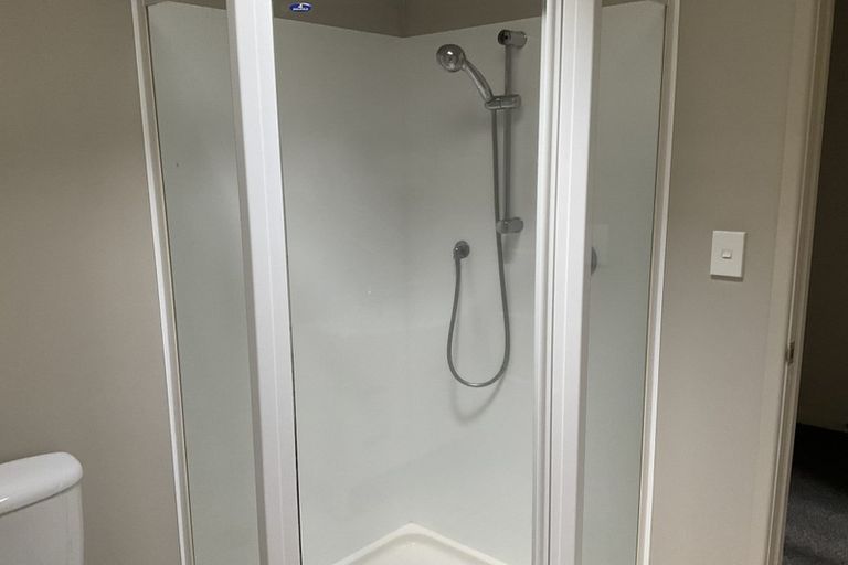 Photo of property in 24/8 Carolina Place, Albany, Auckland, 0632