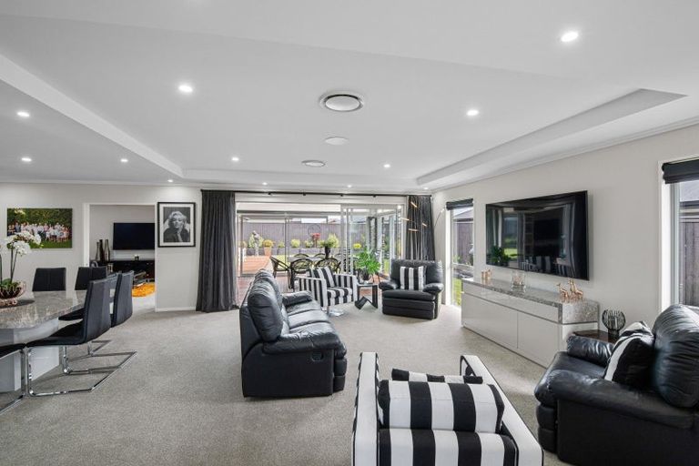 Photo of property in 8 Spirit Terrace, Rolleston, 7615