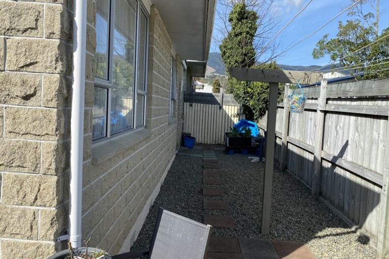 Photo of property in 1/11 Exeter Street, Stoke, Nelson, 7011