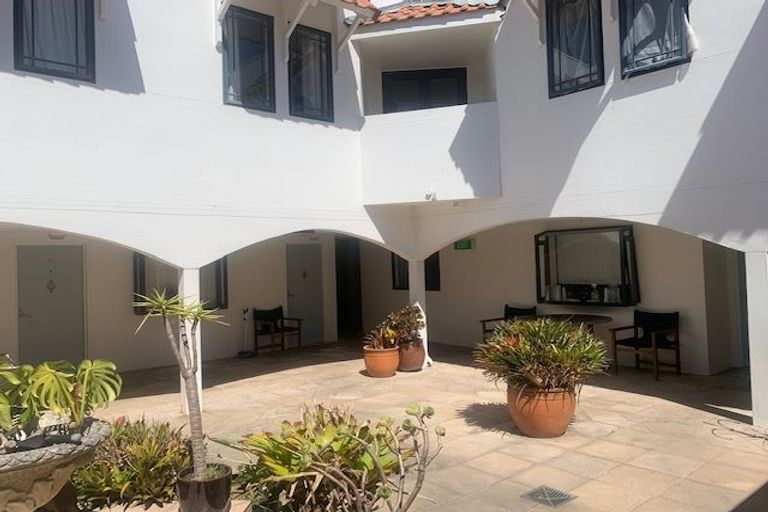 Photo of property in 9/77 Saint George Street, Papatoetoe, Auckland, 2025