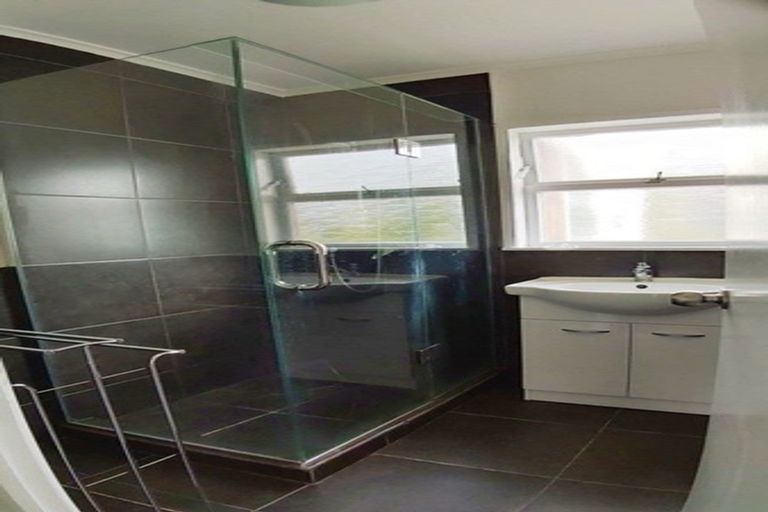 Photo of property in 3/7 Newhaven Terrace, Mairangi Bay, Auckland, 0630