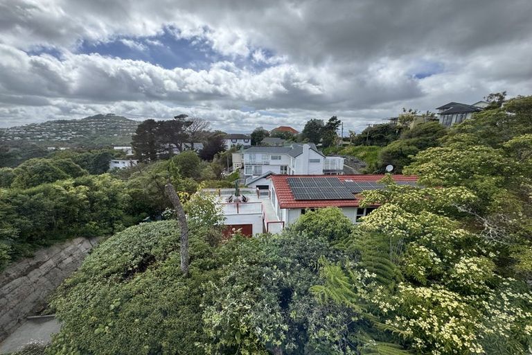 Photo of property in 2 Homewood Crescent, Karori, Wellington, 6012