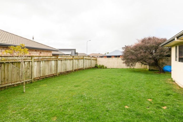 Photo of property in 21 Cleveland Heights, Kelvin Grove, Palmerston North, 4414