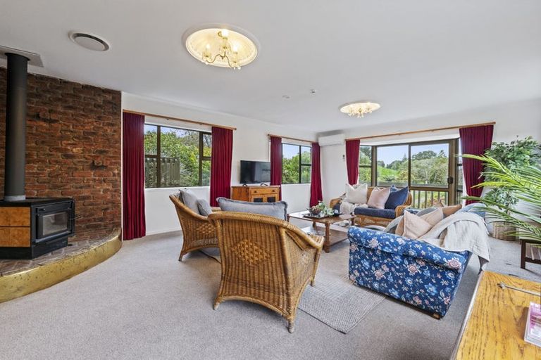 Photo of property in 16 Freeth Drive, Ridgewood, New Plymouth, 4371