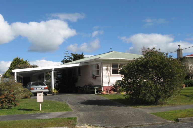 Photo of property in 24 Kohe Street, Parahaki, Whangarei, 0112