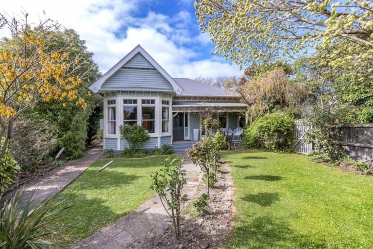 Photo of property in 1/14 Somerfield Street, Somerfield, Christchurch, 8024