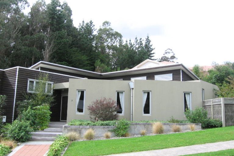 Photo of property in 3 Sylvan Way, Silverstream, Upper Hutt, 5019