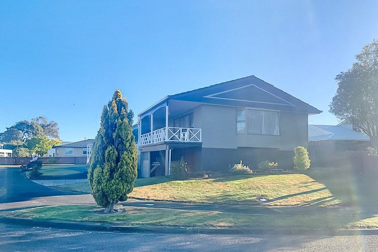 Photo of property in 7 Dunallen Avenue, Marton, 4710