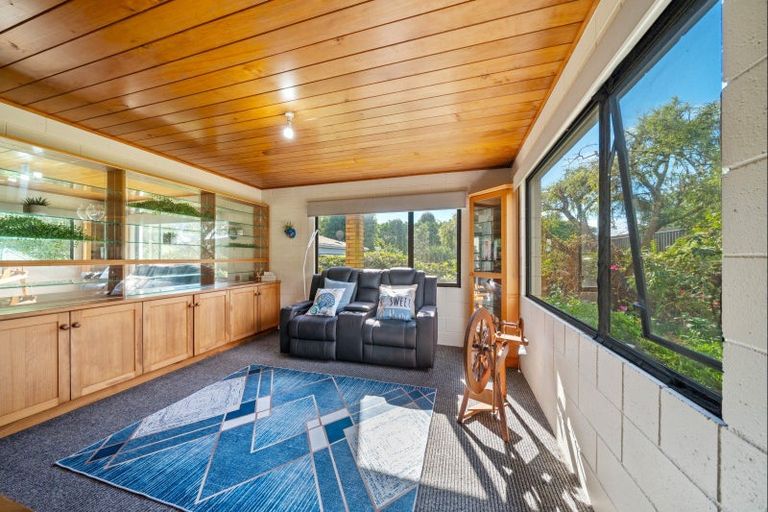 Photo of property in 5 Whakapaki Street, Urenui, 4375