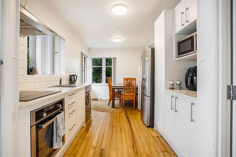 Photo of property in 20 Wilsher Crescent, Henderson, Auckland, 0612