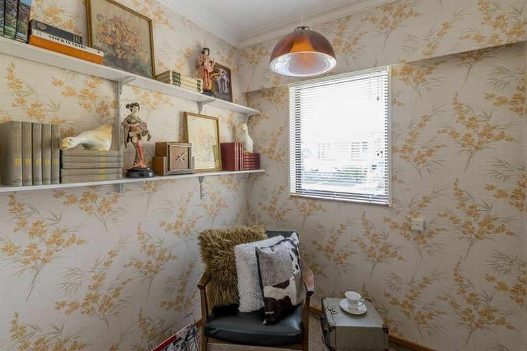 Photo of property in 25 Rauparaha Street, Waikanae Beach, Waikanae, 5036