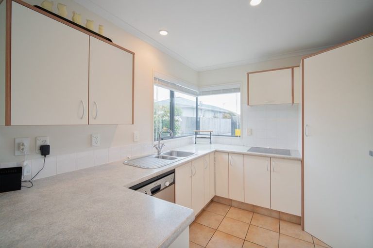 Photo of property in 22a Trafford Street, Harewood, Christchurch, 8051