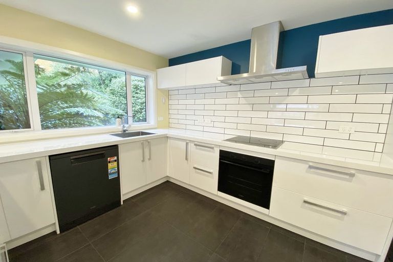 Photo of property in 70 Bowenvale Avenue, Cashmere, Christchurch, 8022