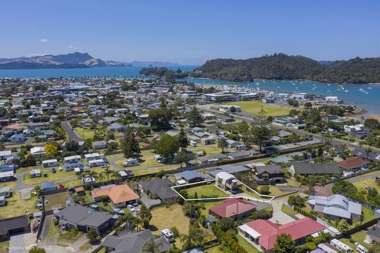 Photo of property in 131a Albert Street, Whitianga, 3510