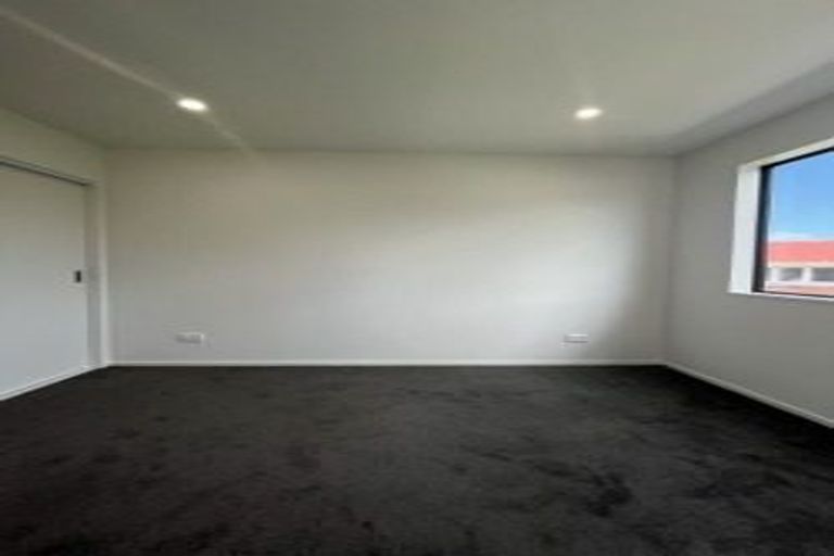 Photo of property in 28d Greenmeadows Avenue, Manurewa East, Auckland, 2102