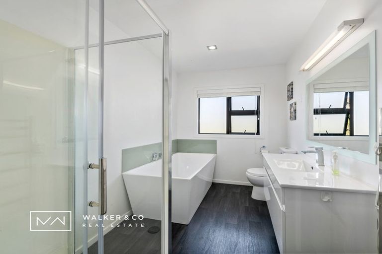 Photo of property in 14 Frankie Stevens Place, Riverstone Terraces, Upper Hutt, 5018