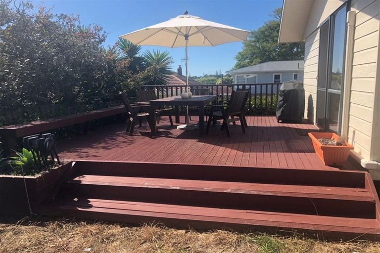 Photo of property in 6a Japonica Drive, Beach Haven, Auckland, 0626