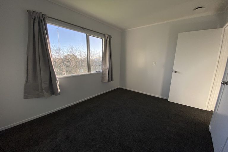 Photo of property in 6/17a Idesia Place, Totara Heights, Auckland, 2105