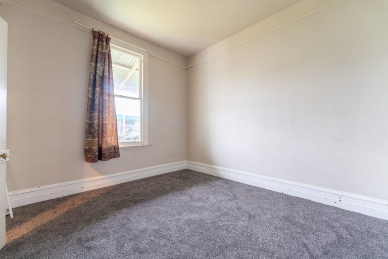 Photo of property in 92-98 High Street, Waimate, 7924