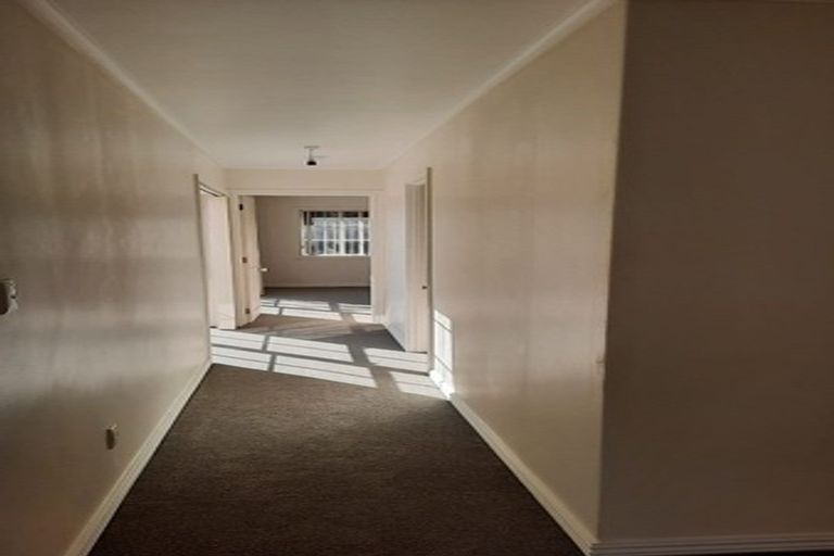 Photo of property in 6 Dingwall Place, Papatoetoe, Auckland, 2025