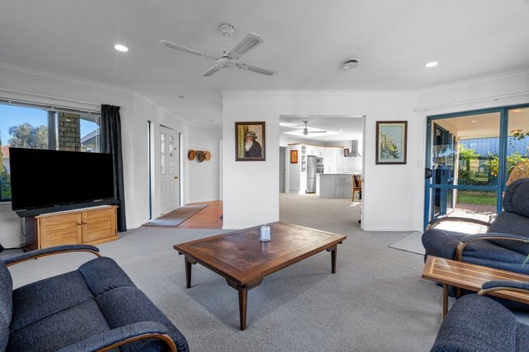 Photo of property in 38 Corinth Grove, Papamoa Beach, Papamoa, 3118