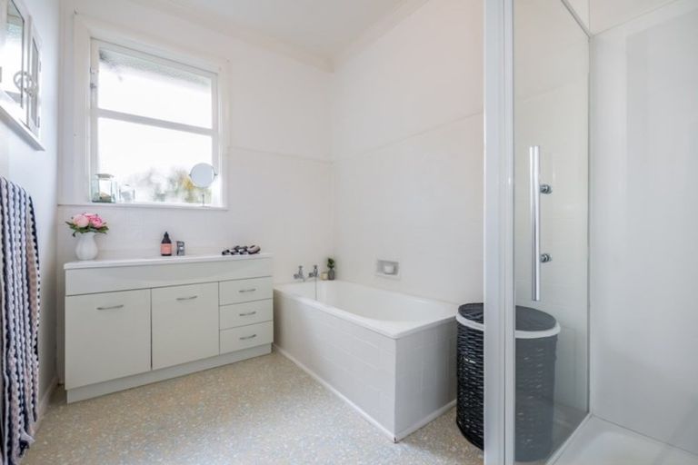 Photo of property in 18 Frederick Street, Avalon, Lower Hutt, 5011