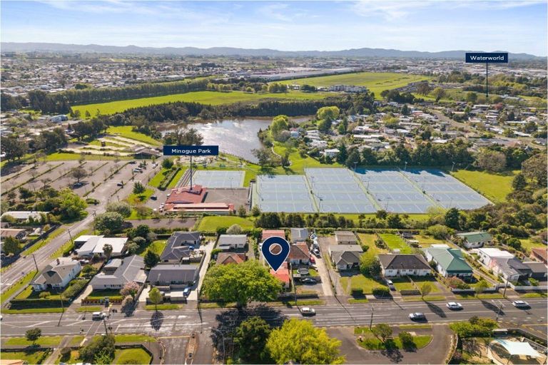 Photo of property in 94 Forest Lake Road, Forest Lake, Hamilton, 3200