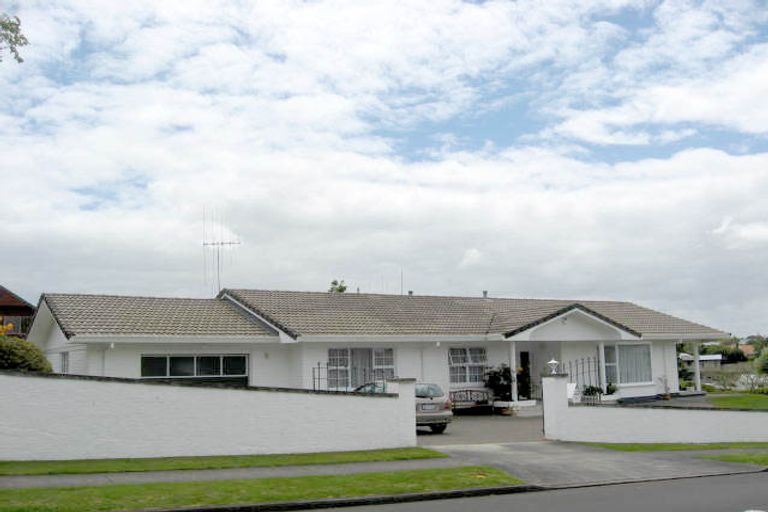 Photo of property in 2 Dalton Avenue, Te Awamutu, 3800