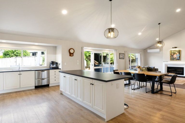 Photo of property in 7 Guernsey Place, Grandview Heights, Hamilton, 3200