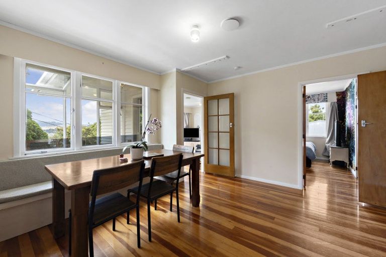 Photo of property in 26 Arapiko Street, Johnsonville, Wellington, 6037