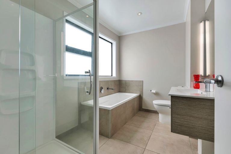 Photo of property in 30 Squadron Drive, Hobsonville, Auckland, 0616