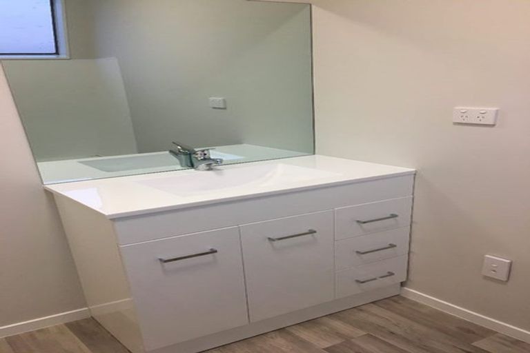 Photo of property in 26 Whitley Avenue, Ebdentown, Upper Hutt, 5018