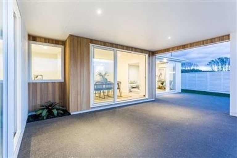 Photo of property in 41 Saint Pauls Drive, Brookfield, Tauranga, 3110