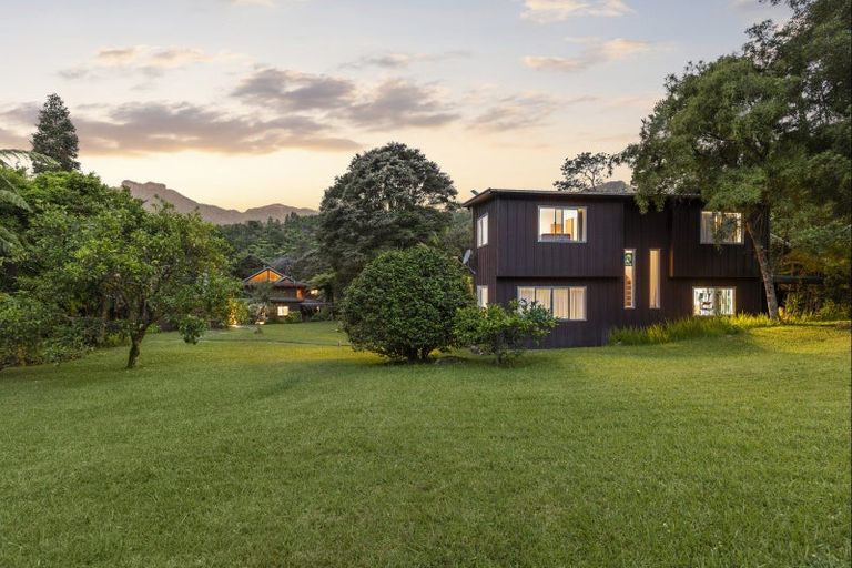 Photo of property in 586 Tapu Coroglen Road, Coromandel Forest Park, Thames, 3575