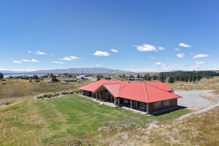 Photo of property in 2/1789 Lake Ohau Road, Lake Ohau, Twizel, 9412