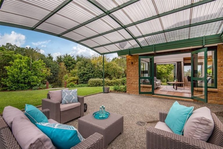 Photo of property in 105 Polo Prince Drive, Totara Park, Manurewa, 2576