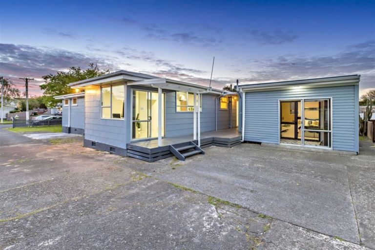 Photo of property in 1/14 Beaumonts Way, Manurewa, Auckland, 2102