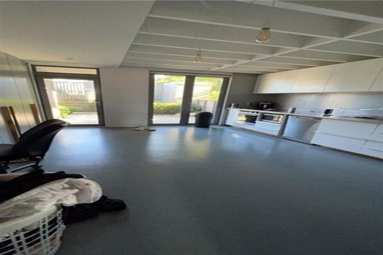 Photo of property in 383 Adelaide Road, Newtown, Wellington, 6021