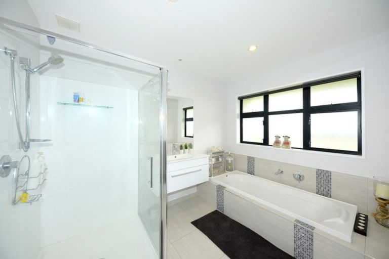 Photo of property in 1 Leonie Lane, West Melton, 7618