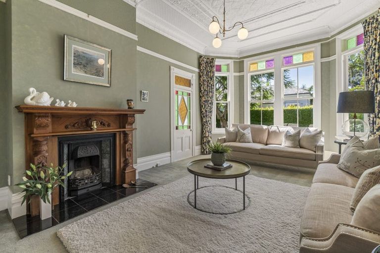 Photo of property in 5 Mozeley Avenue, Devonport, Auckland, 0624