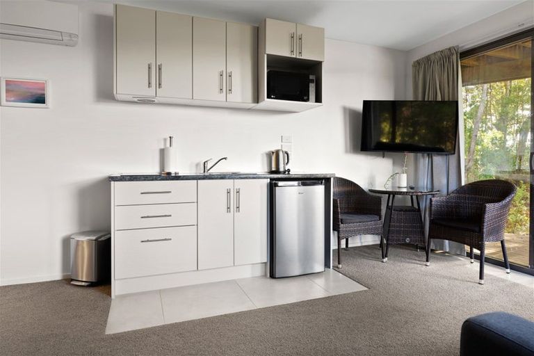 Photo of property in 10 Island View Close, Paihia, 0200