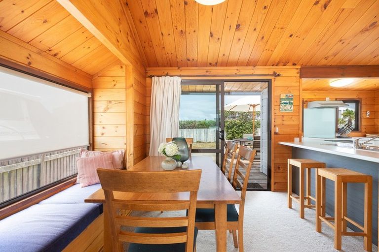 Photo of property in 40 Meiklejohn Way, Omaha, 0986