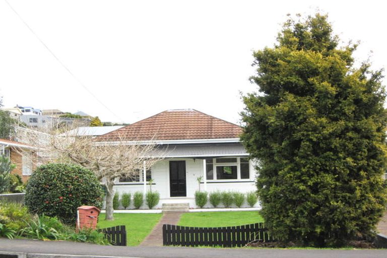 Photo of property in 50 Belt Road, New Plymouth, 4310