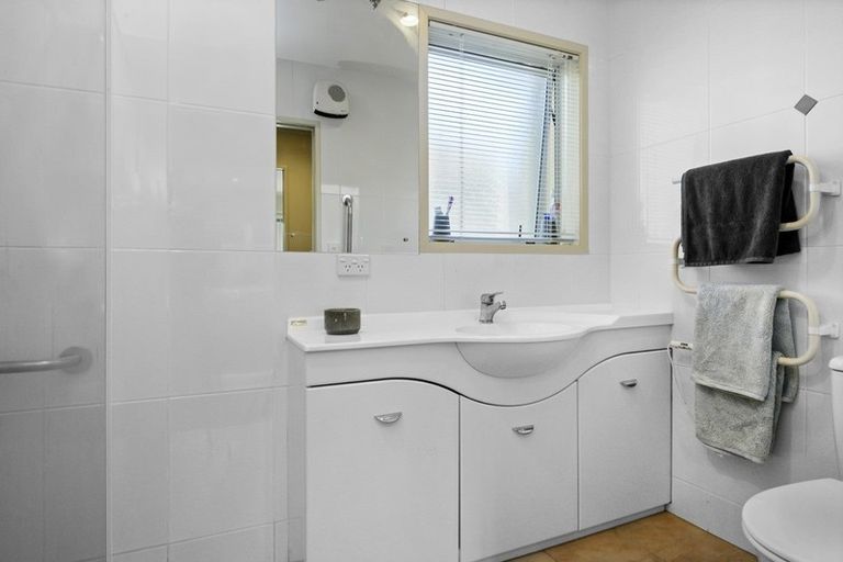 Photo of property in 30b Nelson Street, Howick, Auckland, 2014