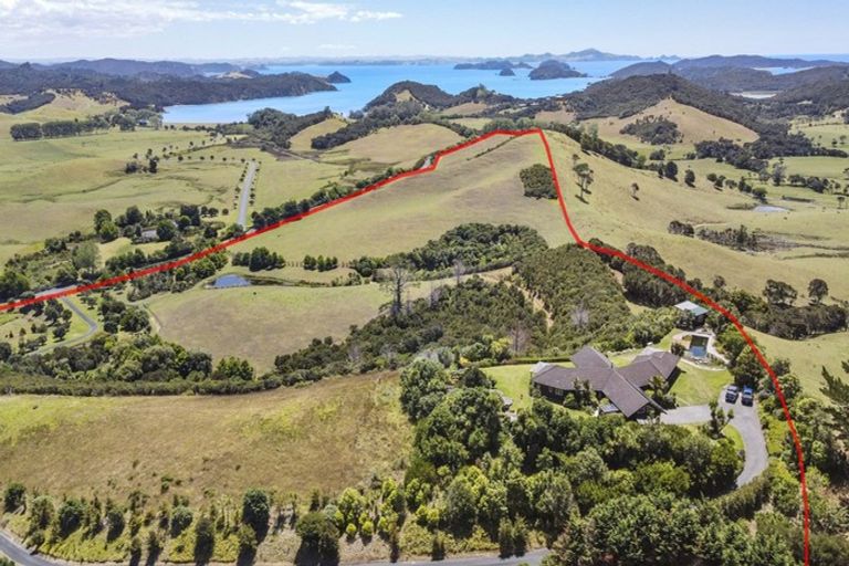 Photo of property in 58 Kempthorne Road, Russell, 0272