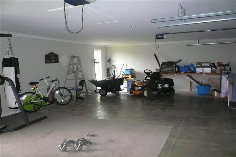 Photo of property in 123 Kennedy Road, Dairy Flat, Albany, 0792