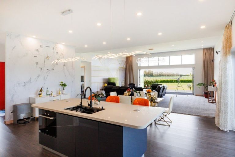 Photo of property in 171 Oroua Road, Kairanga, Palmerston North, 4475