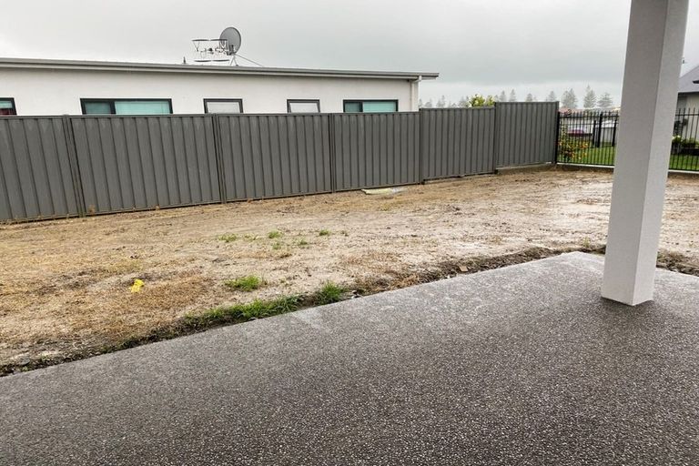 Photo of property in 1 Rangataiki Place, Awatoto, Napier, 4110