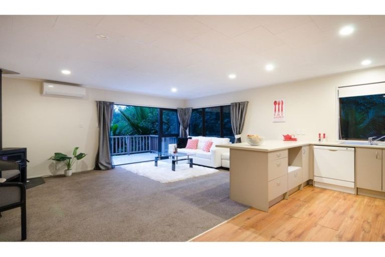 Photo of property in 94 Hinau Road, Waimauku, 0881